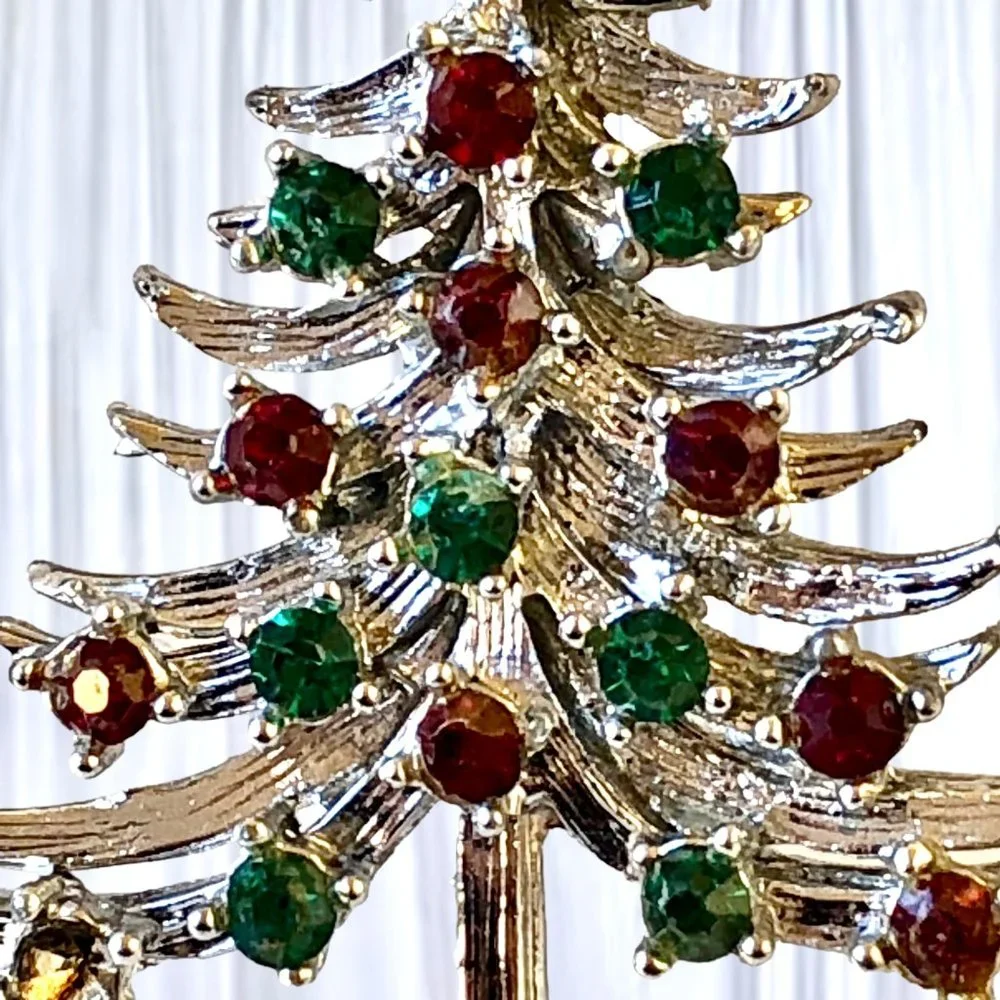 MYLU Vintage Christmas Tree Pin Brooch SilverTone Red & Green Rhinestones